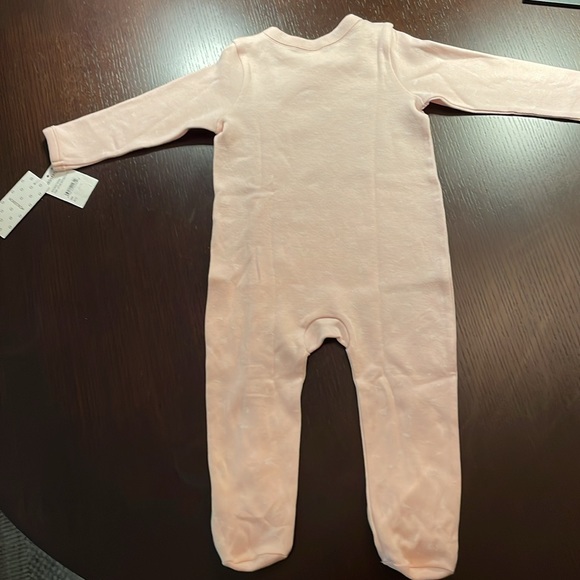 Nordstrom Baby Pink Lotus Dotted Ditsy Footie - 9months Great Gift - Picture 3 of 6